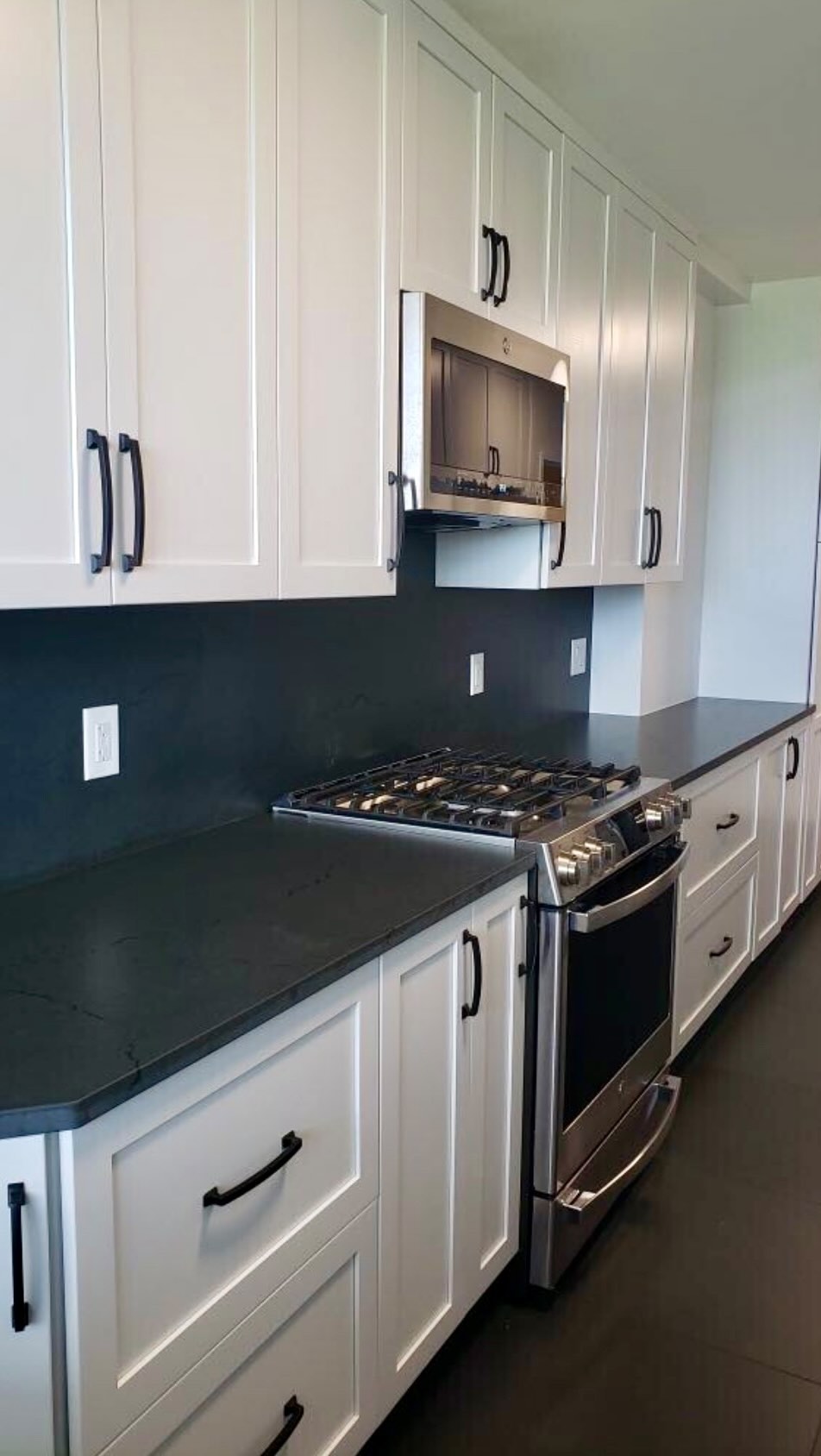 Before and after kitchen remodel
East 86th St, New York, NY
.
.
#nycapartments #nycgeneralcontractor #kitchenremodel #smallkitchenideas #apartmentliving #queensapartments #nyclifestyle #manhattanapartments #nycpropertymanager #kitchentransformation